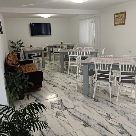 Pensiunea Ileana Novaci-Straini Bagian luar foto